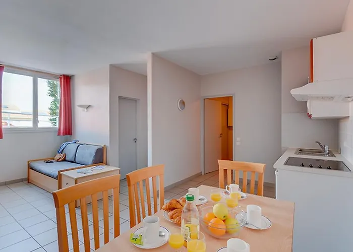 瓦肯奇奥勒 - 海洋公寓式酒店