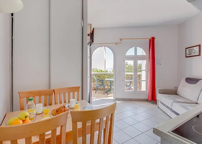 瓦肯奇奥勒 - 海洋公寓式酒店 3*