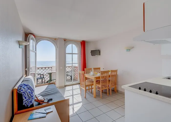 מלון דירות Vacanceole - De L'ocean 3*